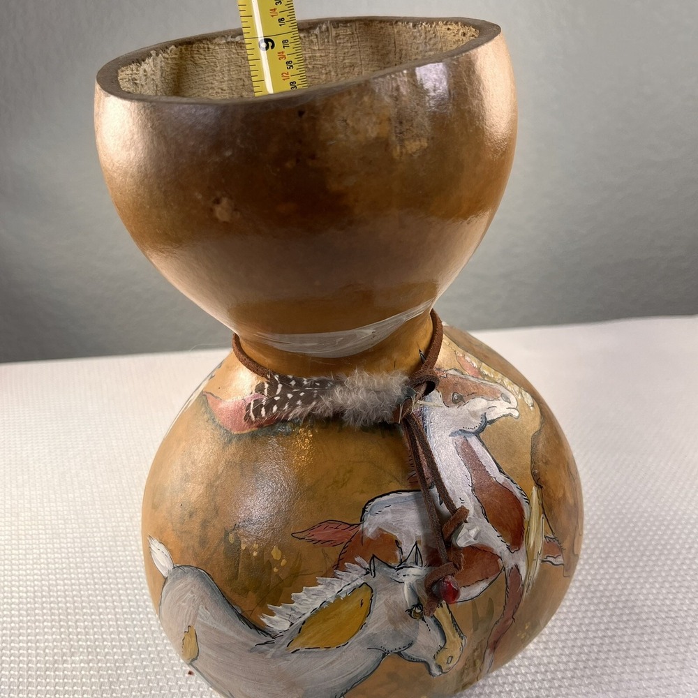Hand Painted Horse Heads Gourd Art Pot Vase, Signed 10" tall - Picture 10 of 11